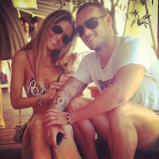 Yolanthe Cabau ist mit Hollands Nationalspieler Wesley Sneijder verheiratet.
