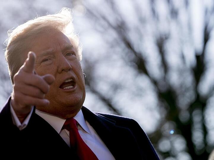 US-Präsident Donald Trump droht Twitter mit einer Verfügung.