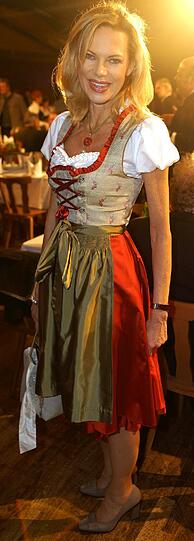 Nina Ruge im Dirndl.
