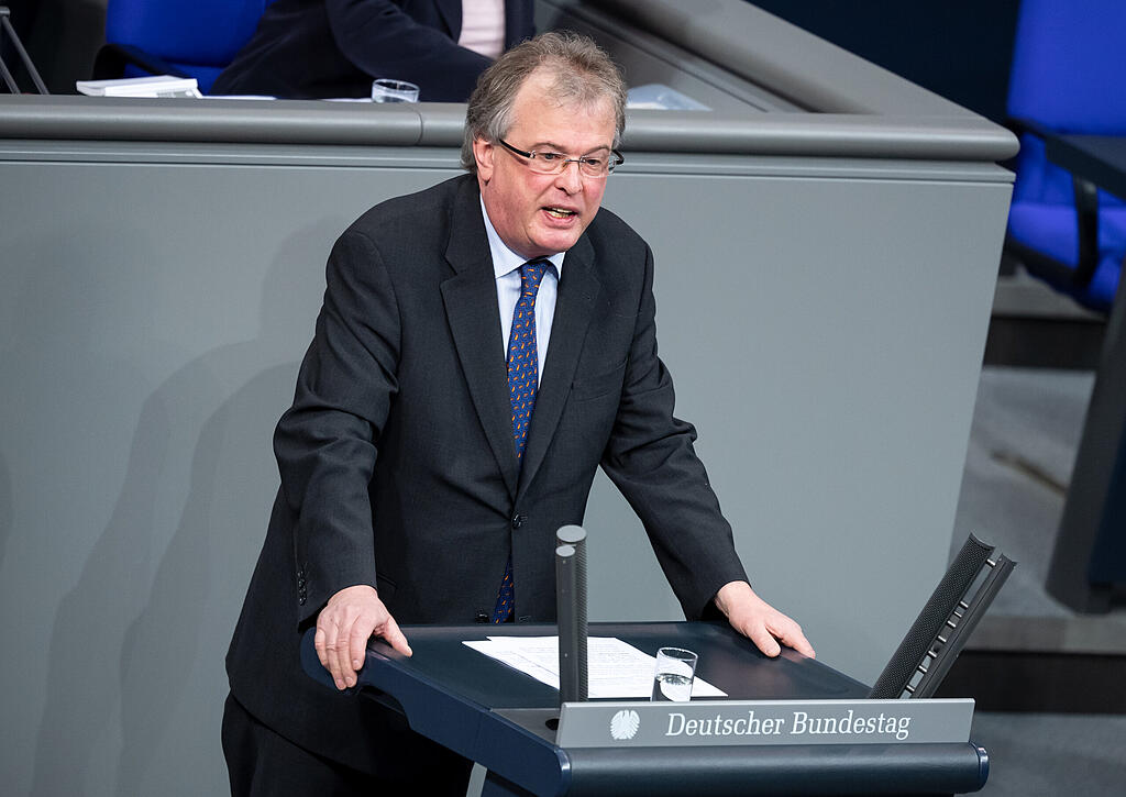 Gl U00fchwein Runde Der MPs AfDler Verbreiten Fake News Zum