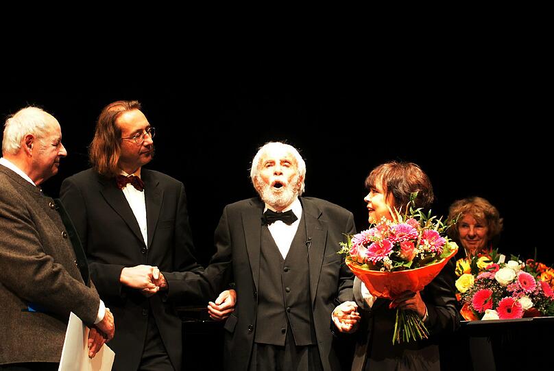 Jopie Heesters singt mit 108 im Prinze: Die Bilder vom Auftritt