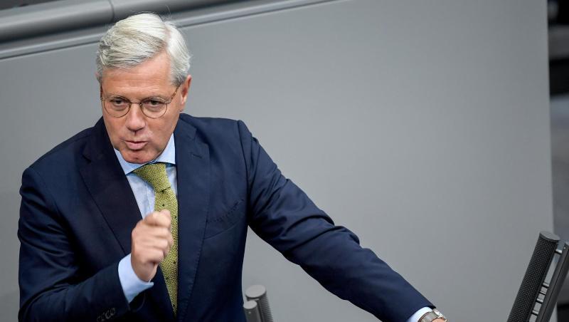 Norbert Röttgen (CDU) spricht bei einer Sitzung im Bundestag. Foto: Britta Pedersen/dpa-Zentralbild/dpa/Archivbild