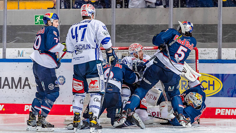 Am Ende wurde es noch mal knapp, aber der EHC München konnte sein Heimspiel gegen die Schwenninger Wild Wings für sich entscheiden.