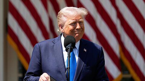 Trump will dem Iran den Geldhahn zudrehen.