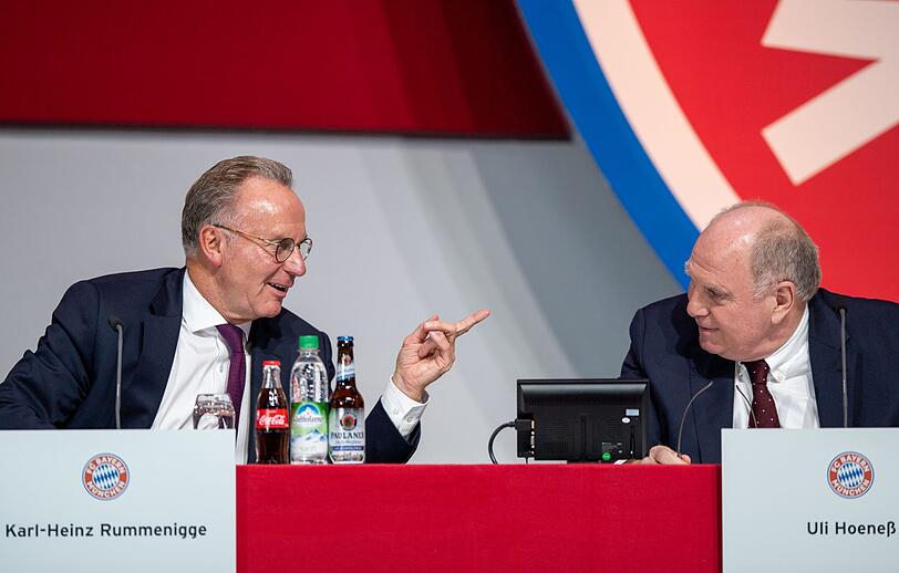 "Uli Hoeneß hat grundsätzlich eine gewisse Parodierbarkeit", sagt Oliver Pocher über den Bayern-Präsidenten (r.), hier neben Vorstandsboss Karl-Heinz Rummenigge.