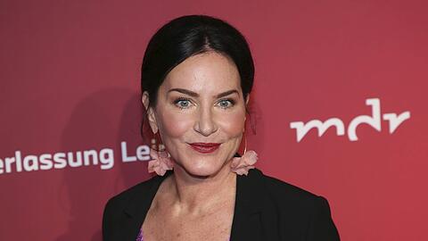 Marisa Burger verlässt die "Rosenheim-Cops". Eine Kollegin der Schauspielerin verrät in der AZ Details zum Serien-Aus der "Miriam Stockl"-Darstellerin.