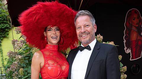 Micaela Sch&auml;fer und ihr Partner, ein Berliner Anwalt.