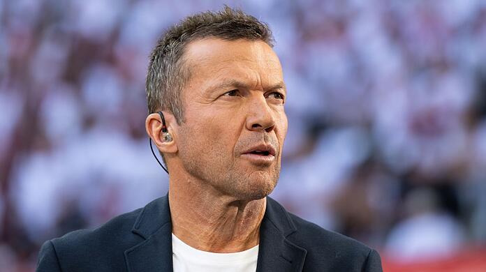 Lothar Matthäus, TV-Experte, kommt vor einem Spiel in das Stadion.