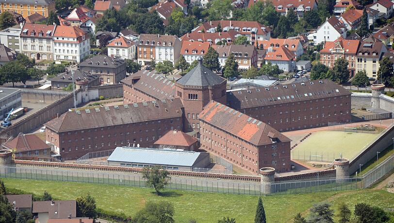 Das Gefängnis in Bruchsal kommt aus den Negativschlagzeilen nicht mehr raus Das Gefängnis in Bruchsal kommt aus den Negativschlagzeilen nicht mehr raus