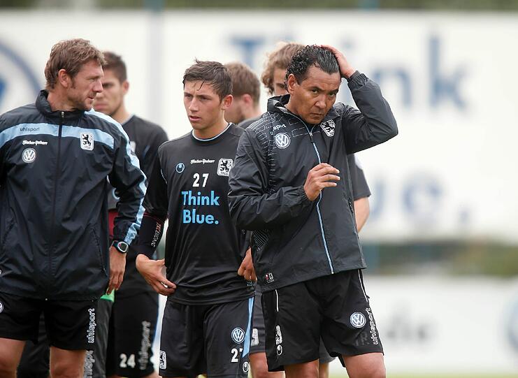 Ricardo Moniz packt an: Bilder von der ersten Trainingseinheit unter dem neuen Trainer.