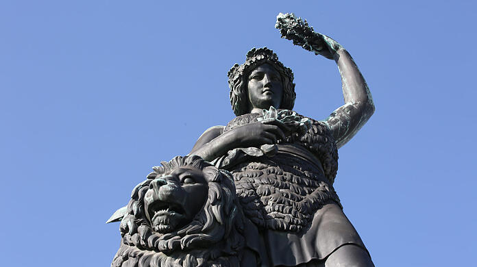 Das wohl bekannteste Denkmal Münchens. Allein schon, weil es an der Wiesn steht: die Bavaria von 1850.
