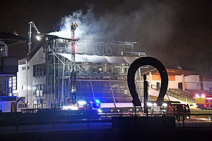 Der Schaden wird auf einen hohen sechsstelligen Betrag geschätzt.
