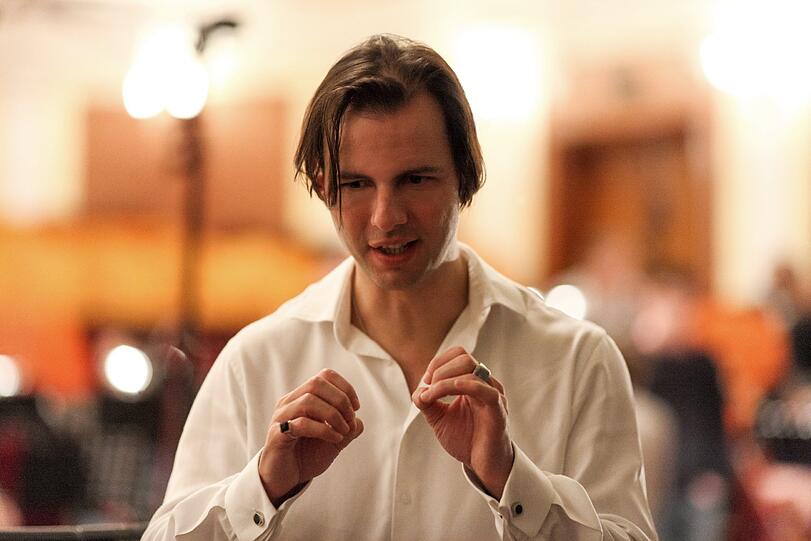 Der Dirigent Teodor Currentzis brachte den Originalklang nach Russland.