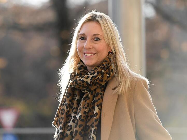 Kultusstaatssekretärin Anna Stolz. Foto: Tobias Hase/Archivbild