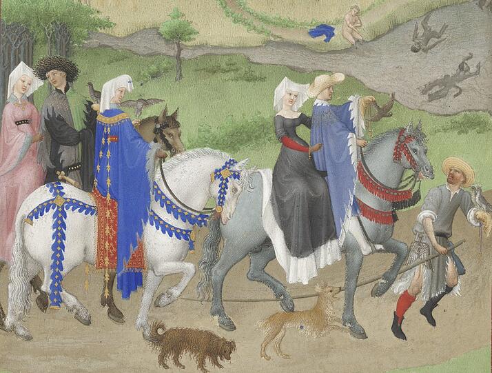 Auf dem August-Kalenderblatt reitet eine feine Gesellschaft zur Jagd aus, während hinten im Fluss ein paar Übermütige nackt baden.