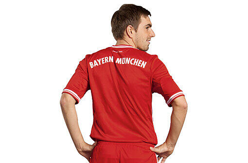 Das sind die neuen Heimtrikots des FC Bayern für die Saison 2013-2014.