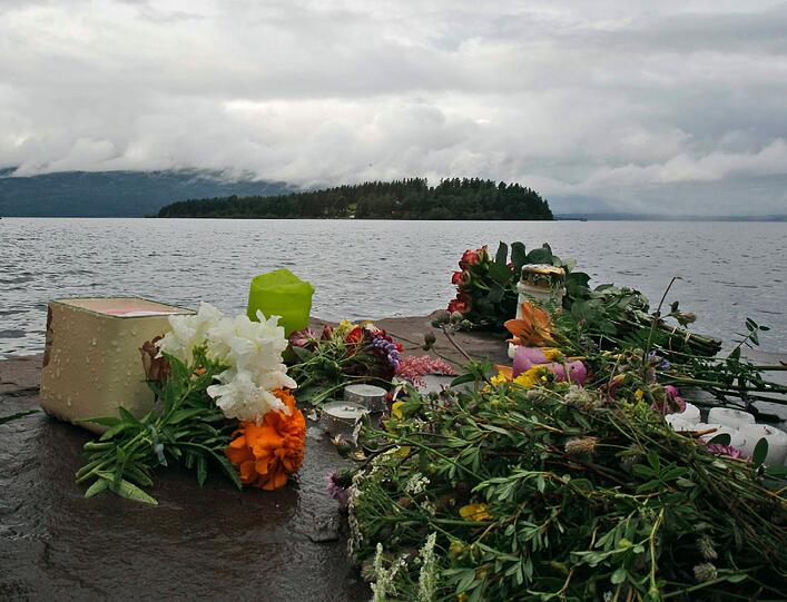 Ein Land trauert um seine toten Kinder. Norwegen steht nach den Doppel-Anschlägen unter Schock - die Bilder.