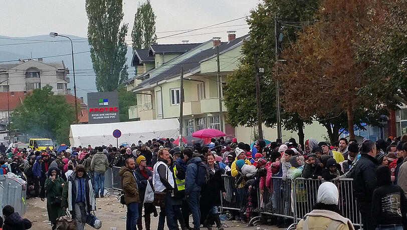 Die Deutschen sehen den Flüchtlingszustrom mit Skepsis. Die Deutschen sehen den Flüchtlingszustrom mit Skepsis.