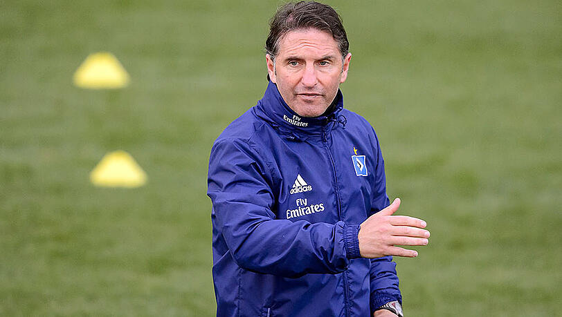 Vom Retter zum Hoffnungsträger zum Buhmann: HSV-Trainer Bruno Labbadia. Vom Retter zum Hoffnungsträger zum Buhmann: HSV-Trainer Bruno Labbadia.