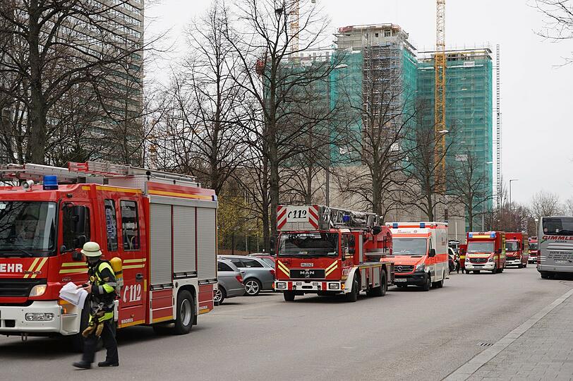 In der Sauna im 22. Stock brach am Freitagnachmittag erneut ein Feuer aus.