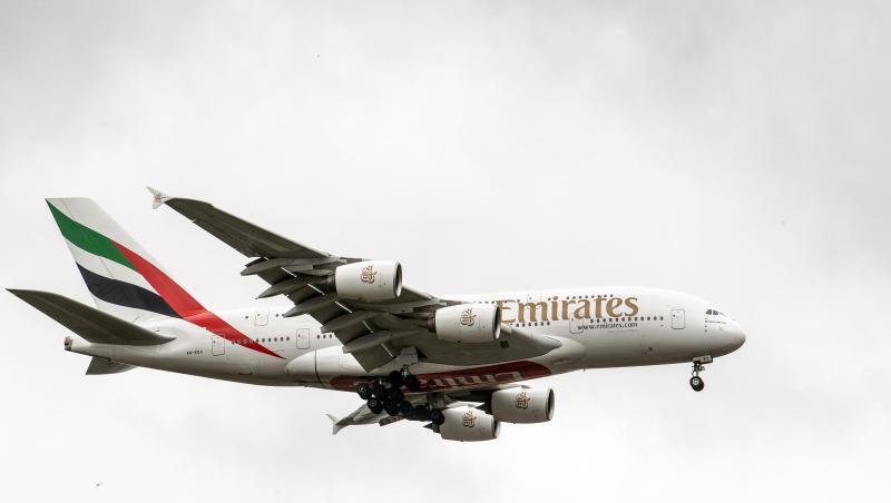 Ein Airbus A380 der Fluggesellschaft Emirates im Anflug auf den Flughafen Düsseldorf. Ein Airbus A380 der Fluggesellschaft Emirates im Anflug auf den Flughafen Düsseldorf.