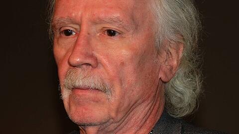 Kultregisseur John Carpenter wird 75 Jahre alt.