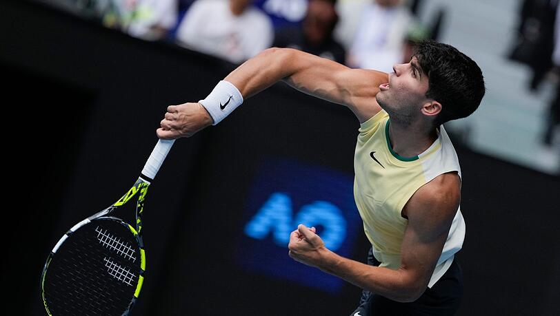 Steht bei den Australian Open im Achtelfinale: Carlos Alcaraz.