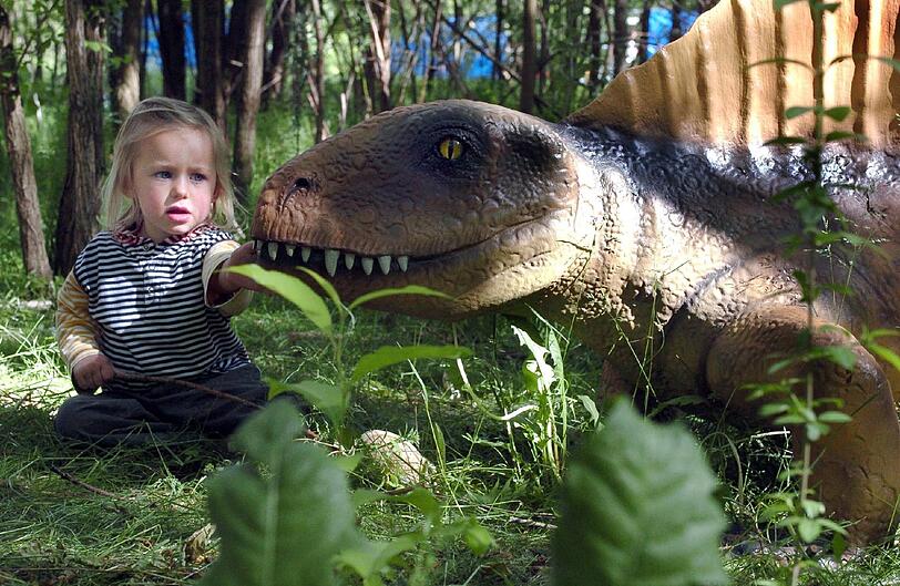 17 riesige Dino-Figuren warten im Olympiapark auf Besucher. (Symbolbild)