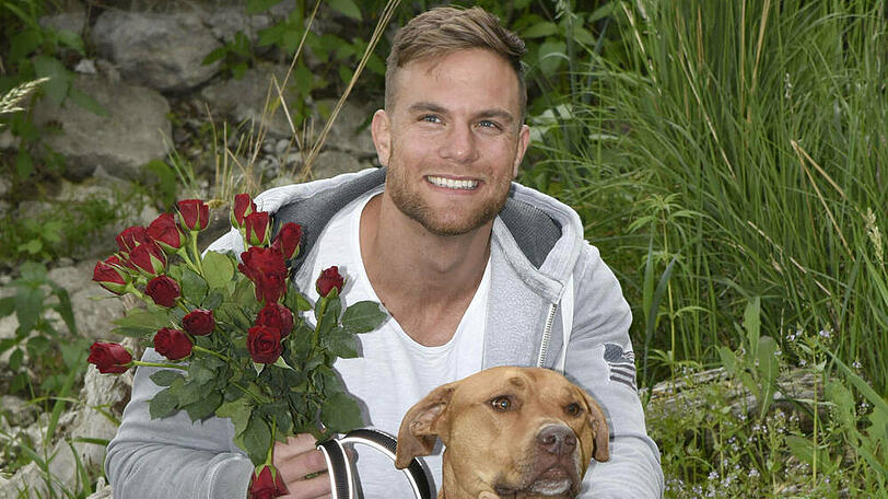 Sebastian Preuss vergibt wohl wieder Rosen - diesmal privat und ohne Kamera.