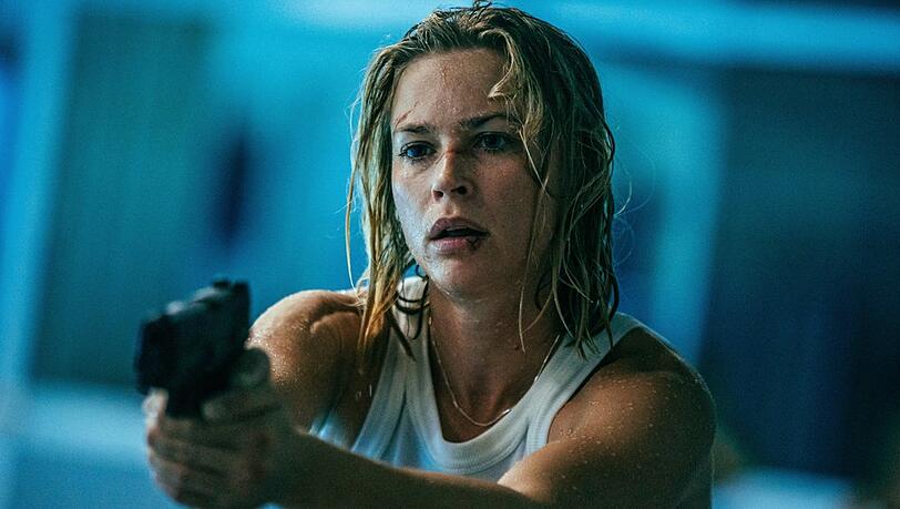 Jeanne Goursaud im Netflix-Hit "Exterritorial".