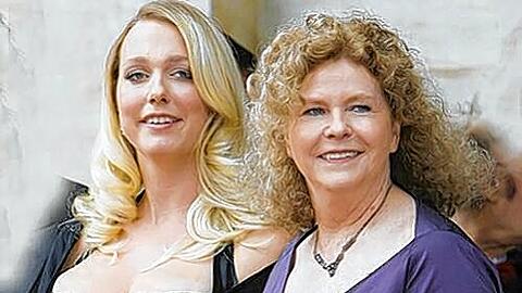 Einmal im Jahr darf&rsquo;s ein bisschen ausladender sein: Katharina Wagner und Halbschwester Eva Wagner-Pasquier begrüßen am Sonntag jede Menge Prominenz beim Start in eine ganz neue Ära.