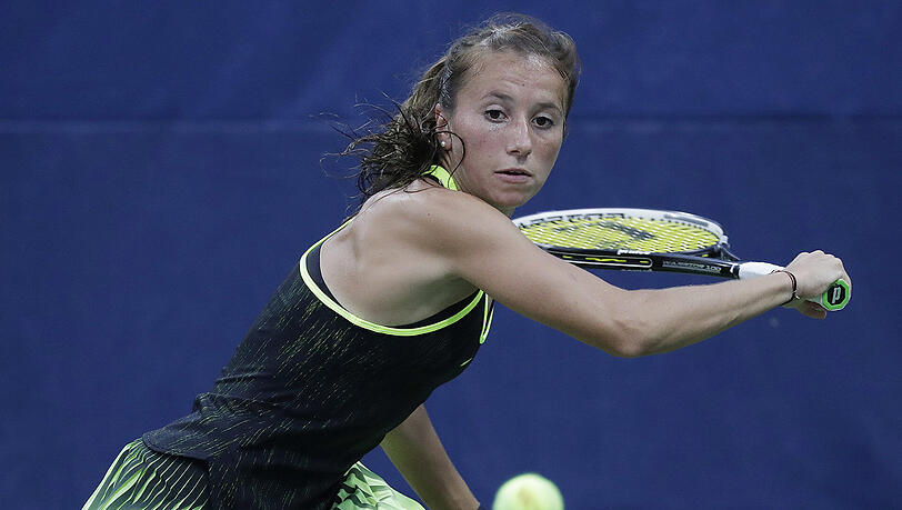 Ohne Probleme eine Runde weiter: Annika Beck. Ohne Probleme eine Runde weiter: Annika Beck.
