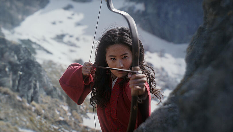 Mulan Hua (Liu Yifei) probiert es im August noch einmal mit der Kino-Eroberung Mulan Hua (Liu Yifei) probiert es im August noch einmal mit der Kino-Eroberung