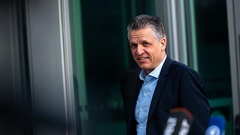 Top-Verhandler von CDU, CSU und SPD ringen angesichts einer in Umfragen immer mehr erstarkenden AfD weiter um die Finanzierung zentraler Projekte einer schwarz-roten Koalition. Hier der Parlamentarische Geschäftsführer der Unionsfraktion im Bundestag, Thorsten Frei (CDU).