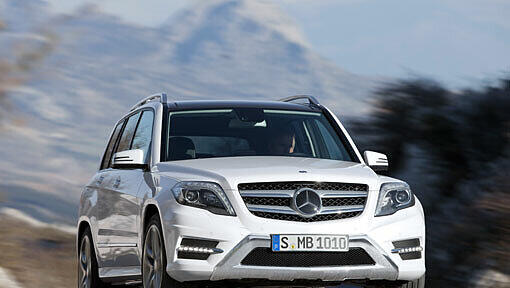 Nach wie vor ist der GLK nicht rund gelutscht wie viele Mitbewerber. Aber er hat mehr von der Mercedes-Design-DNA abbekommen. Nach wie vor ist der GLK nicht rund gelutscht wie viele Mitbewerber. Aber er hat mehr von der Mercedes-Design-DNA abbekommen.