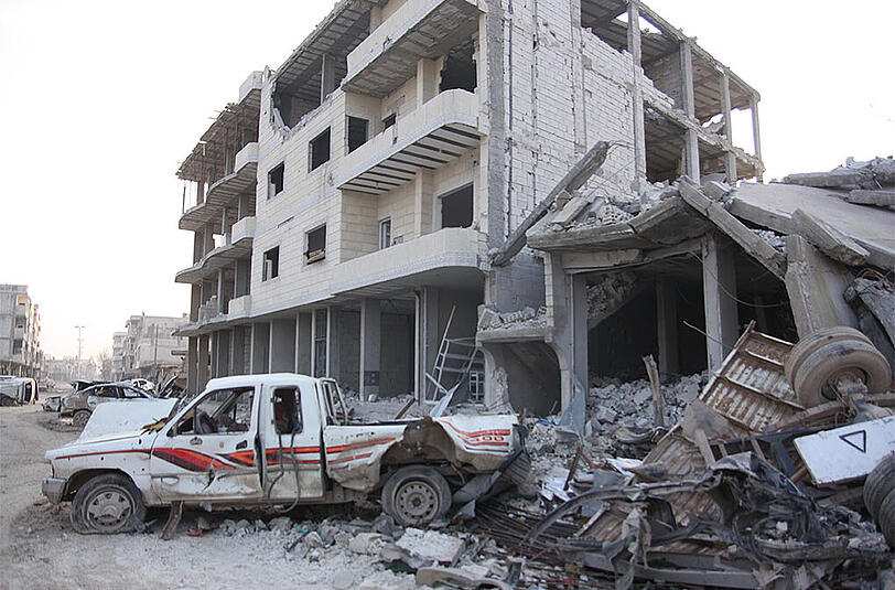 Nach dem Sieg über die Terrormiliz IS in der syrischen Stadt Kobane gleicht diese einem Schlachtfeld. Die Geisterstadt in Schutt und Asche. Die Bilder.