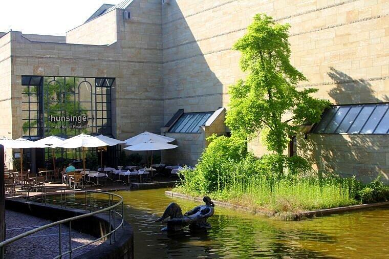 Kunst und Hochkultur: Im Kunstareal gibt es viel zu sehen, wie die neue Pinakothek. Dass das Viertel nicht nur sehens- sondern auch lebenswert bleibt, dafür sorgt die Bürgerbeteiligung.