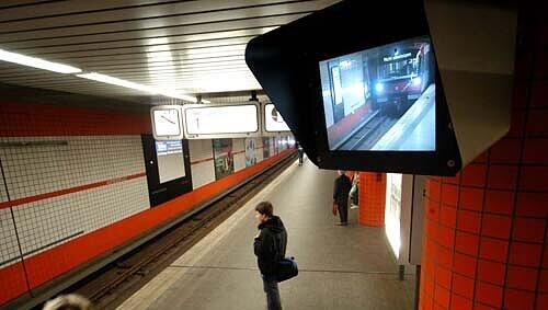 Die Videoüberwachung am U-Bahnhof Aufseßplatz. Die Videoüberwachung am U-Bahnhof Aufseßplatz.