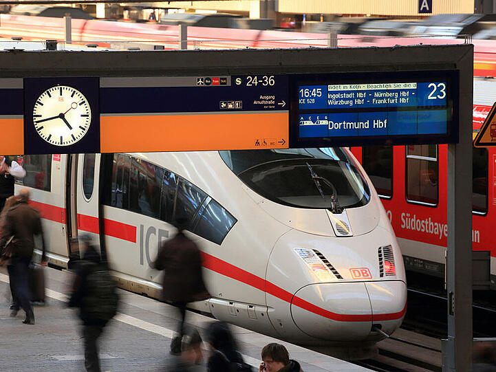 Bahntickets für Fahrten quer durch Europa sind auch über das Smartphone zu buchen