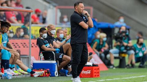 "Das wird eine schwere Woche mit viel Analyse werden", kündigt Herthas Trainer Pal Dardai an.