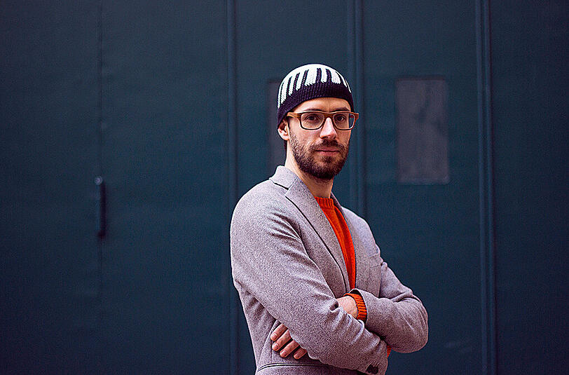 Der Pianist David Helbock kommt heute Abend zum Konzert nach München.