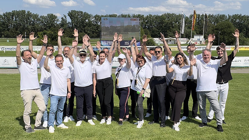 Vorfreude auf den Afterwork-Renntag am 23. Juni. Häusler hofft auch in diesem Jahr wieder auf schönes Wetter und zahlreiche Gäste.