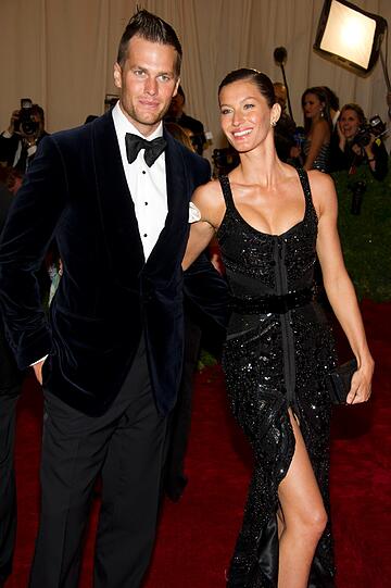 Sänger, Schauspieler, Designer, Stars und Sternchen kamen zur Eröffnung der Ausstellung "Schiaparelli and Prada: Impossible Conversations". Im Bild: Topmodel Gisele Bündchen und ihr Mann Tom Brady.