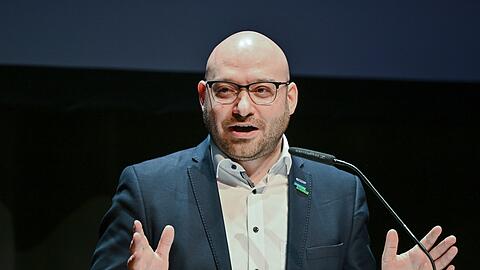 "Als Amtsträger muss man heutzutage damit rechnen, dass man auch mal Morddrohungen bekommt", sagt René Wilke (Die Linke), Oberbürgermeister der Stadt Frankfurt (Oder).