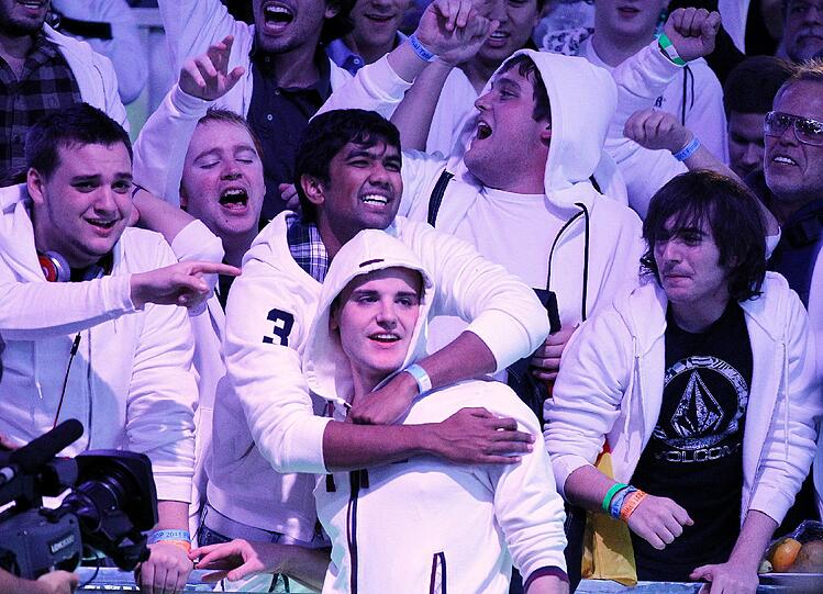 Mit seinem jugendlichen Alter steht Heinz als Poker-Weltmeister nicht alleine da: