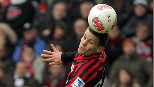 Sebastian Jung will bei Eintracht Frankfurt bleiben. Sebastian Jung will bei Eintracht Frankfurt bleiben.