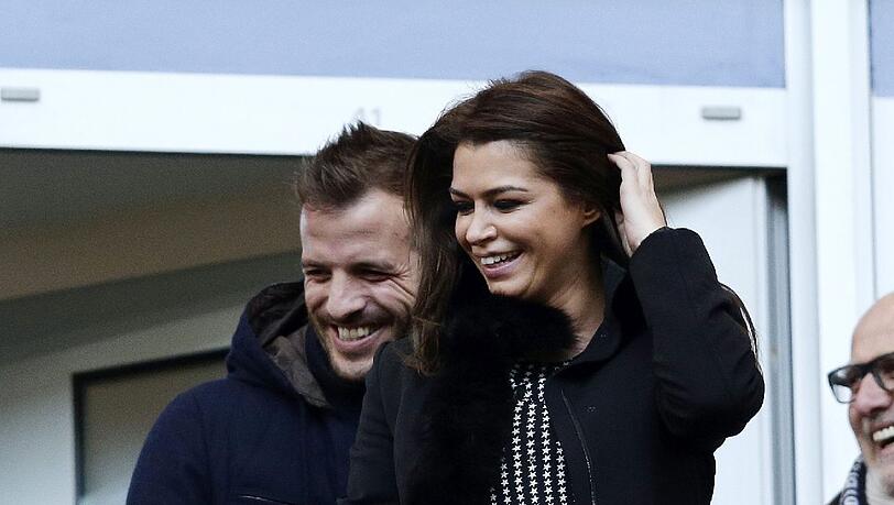 Weitere Bilder von Sabia Boulahrouz und Rafael van der Vaart. Weitere Bilder von Sabia Boulahrouz und Rafael van der Vaart.