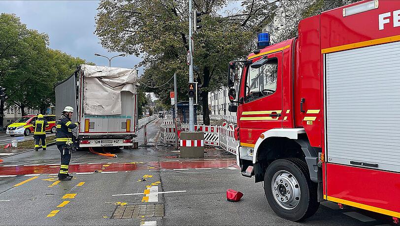 Kein glückliches Händchen hatte der Fahrer dieses Lkw.