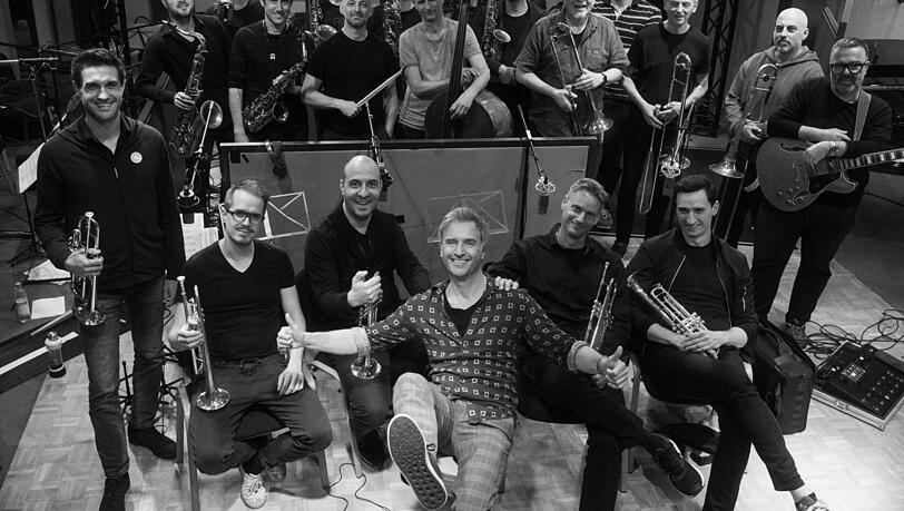 Chris Boettcher (vorne) mit seiner Big Band.