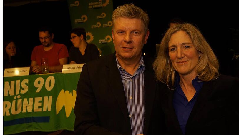 Handschlag auf eine weitere rot-grüne Zusammenarbeit in München: Dieter Reiter und Sabine Nallinger. Handschlag auf eine weitere rot-grüne Zusammenarbeit in München: Dieter Reiter und Sabine Nallinger.